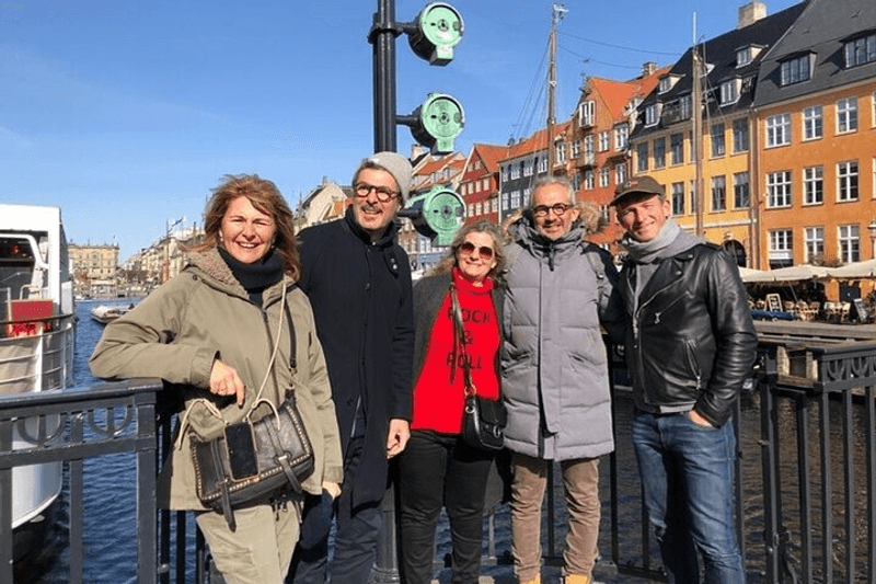Tour privado a pie por Christianshavn con un guía