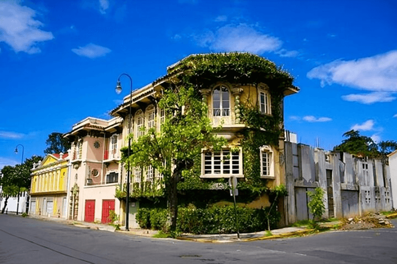 Tour a Pie de los Imprescindibles con Guía