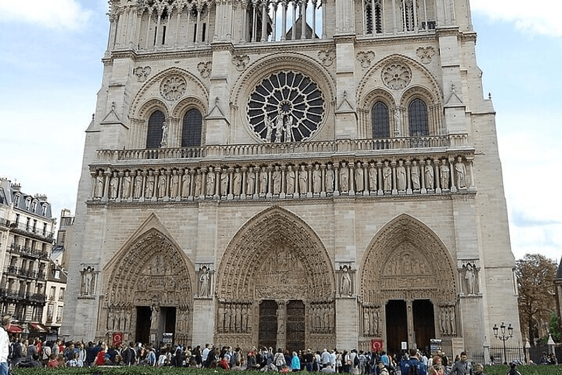 Montmartre Private Walking Tour