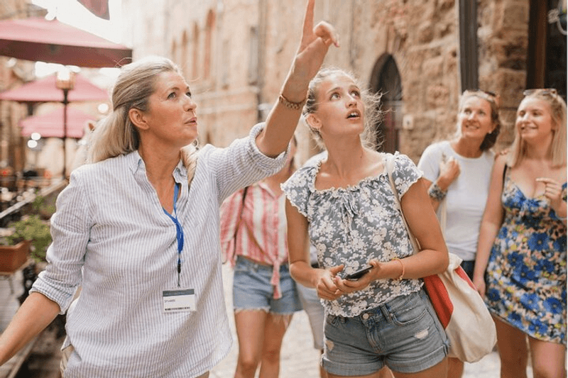 Tour privado a pie personalizado con un guía local