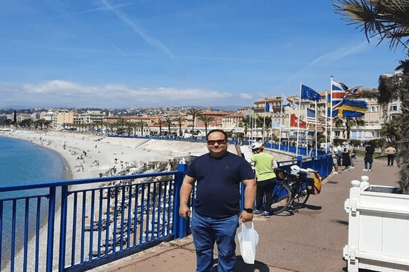 Tours en grupo reducido por el casco antiguo y la colina del castillo