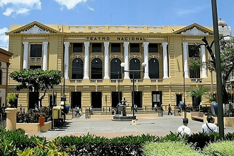 Tour a Pie de los Lugares Destacados con Guía