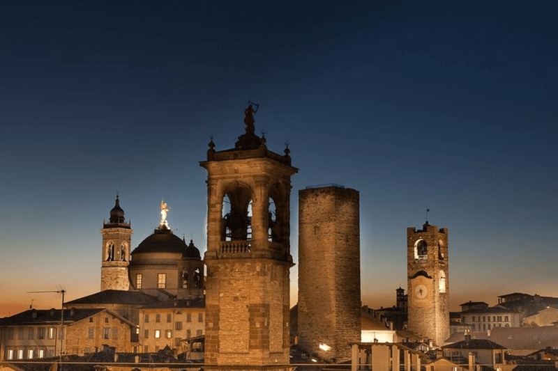 El mejor tour gastronómico en grupo pequeño con un guía local