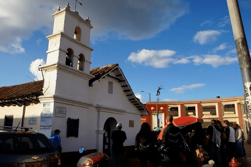 Tour a pie por lo más destacado con un guía
